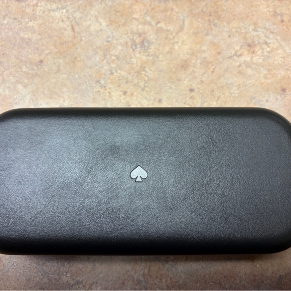 Kate Spade Black and Pink Sunglasses With Case And Cleaning Cloth - Picture 9 of 13